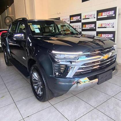 CHEVROLET S10 2.8 16V TURBO DIESEL HIGH COUNTRY CD 4X4 AUTOMÁTICO